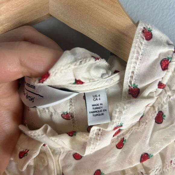 & Other Stories STAWBERRY PRINT RUFFLED COLLAR BLOUSE - Picture 7 of 9